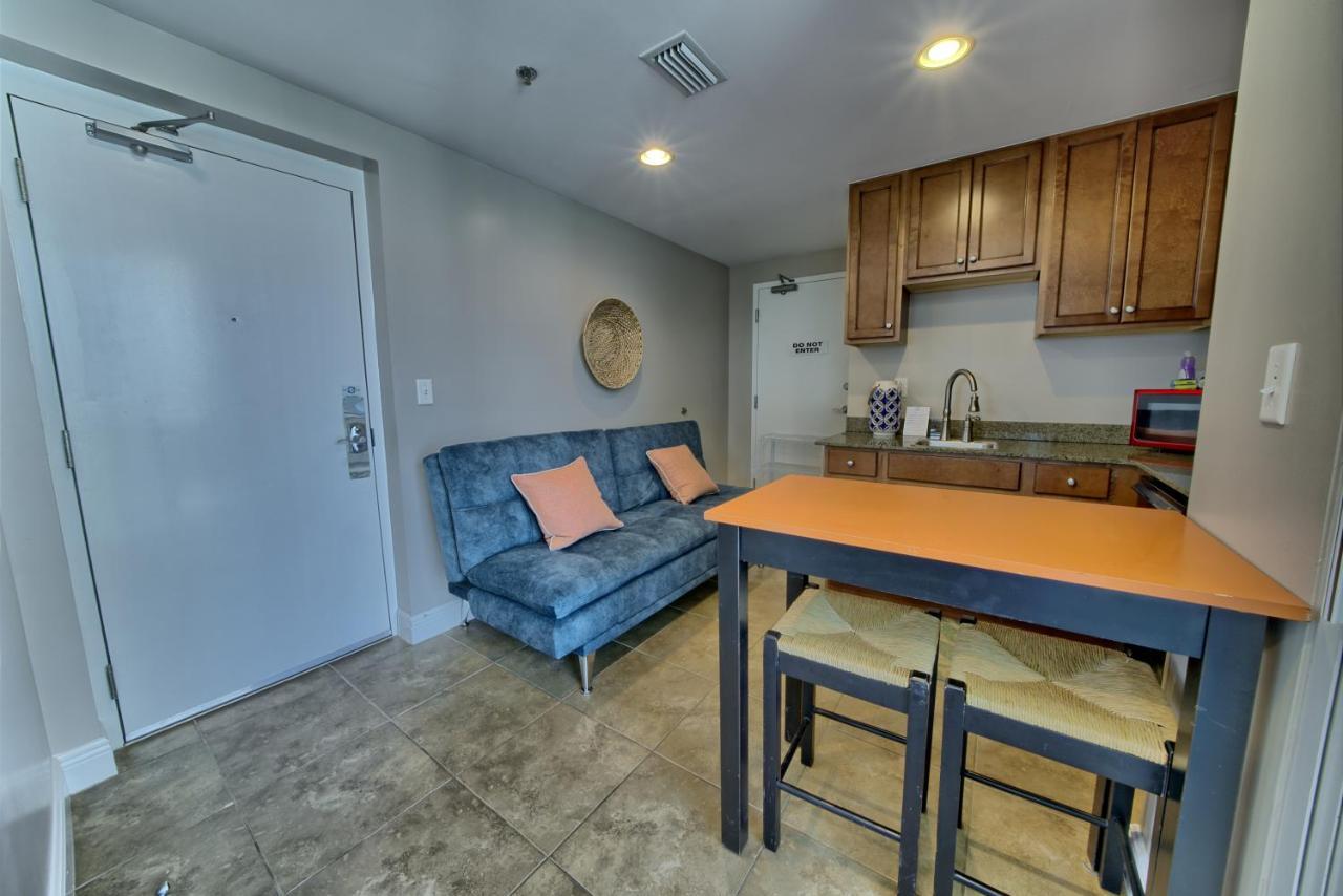 Sterling Breeze - Cozy Beachfront One Bedroom Condo Panama City Beach Exteriér fotografie